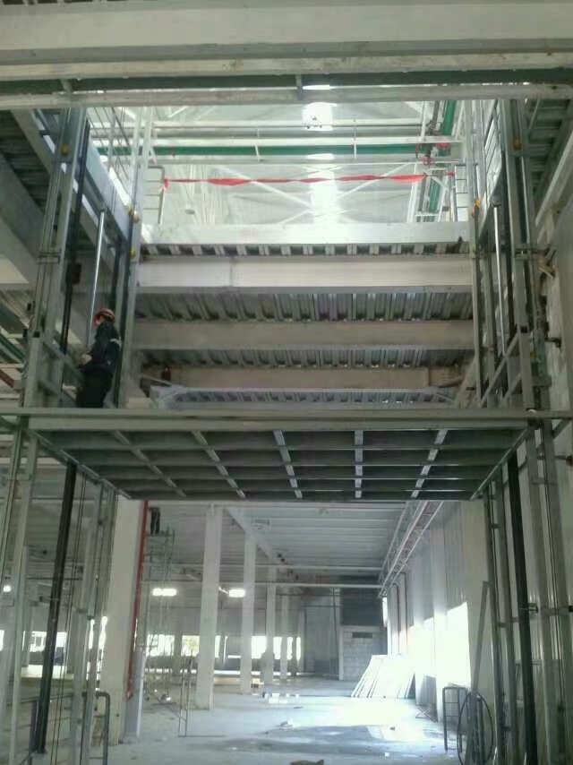 导轨式液压升降载货平台